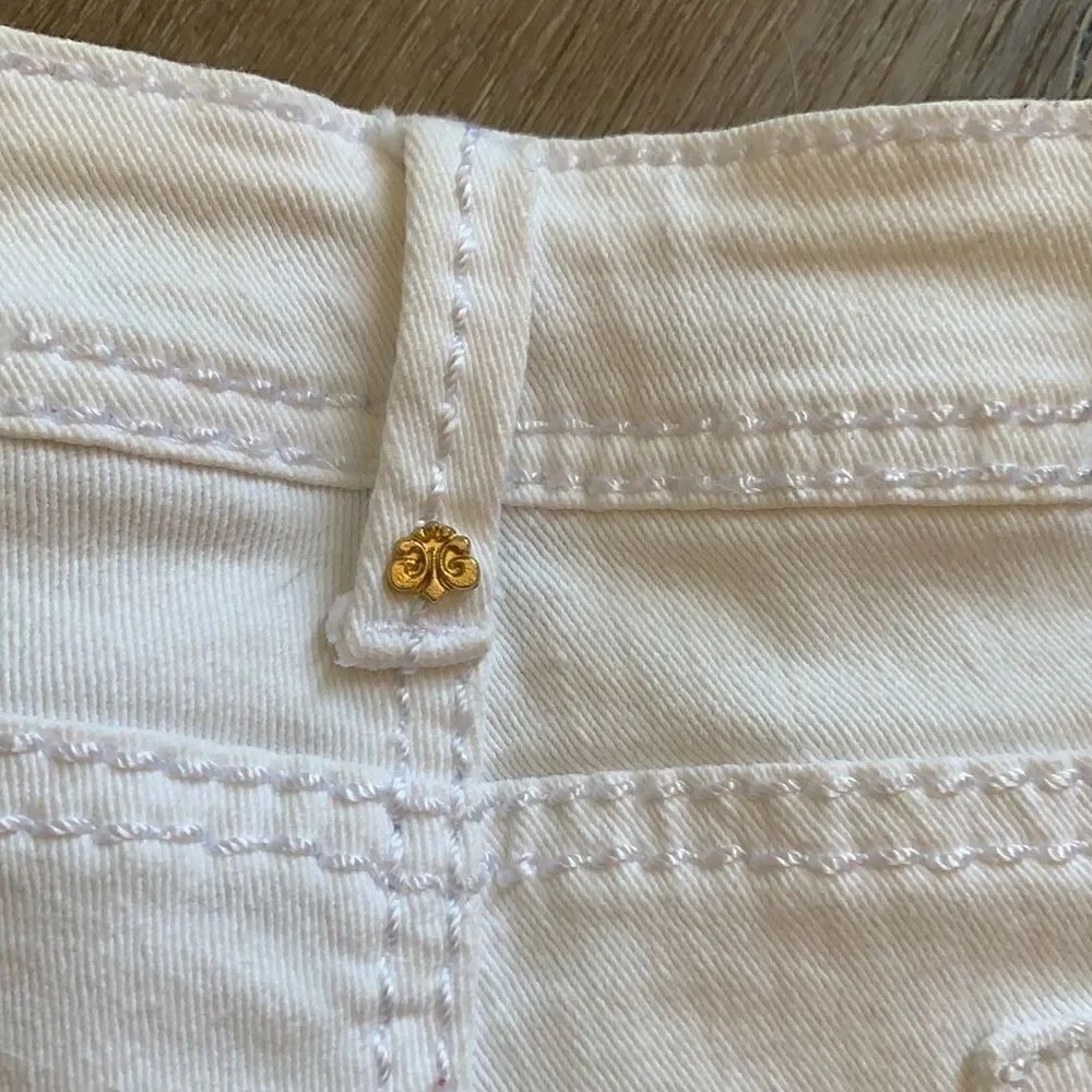 Deréon White Capris - Picture 4 of 8